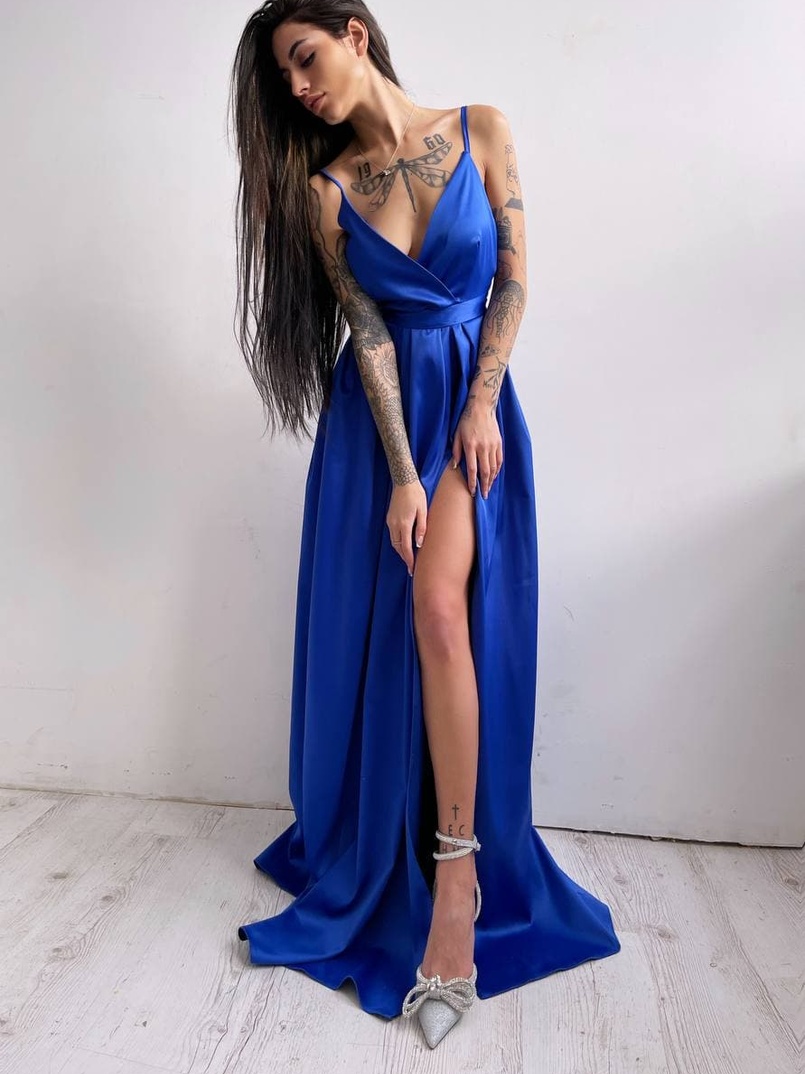 Платье макси с разрезом на юбке и запахом на груди   Платье макси с разрезом на юбке и запахом на груди   | PUSHKA SHOP