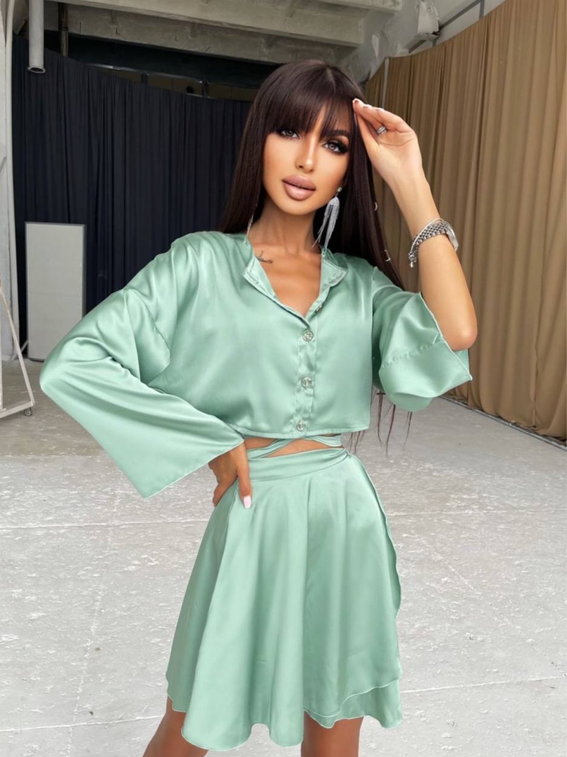 Шелковый комплект: укорочённая рубашка + юбка с запахом Шелковый комплект: укорочённая рубашка + юбка с запахом | PUSHKA SHOP