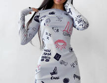 Платье с креативным принтом и металлическими застежками  | PUSHKA SHOP