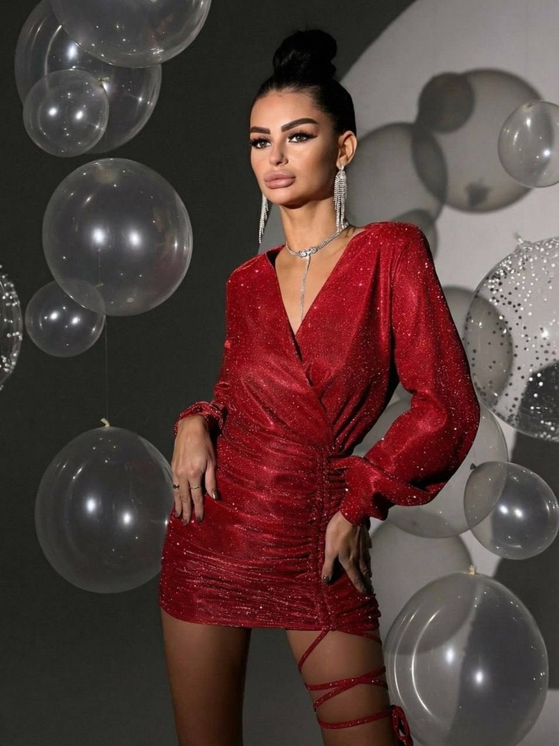 Сяюча сукня міні із завʼязкою на ніжці Сяюча сукня міні із завʼязкою на ніжці | PUSHKA SHOP