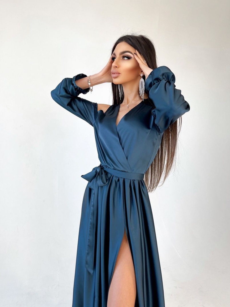 Шелковое платье макси с разрезом  Шелковое платье макси с разрезом  | PUSHKA SHOP