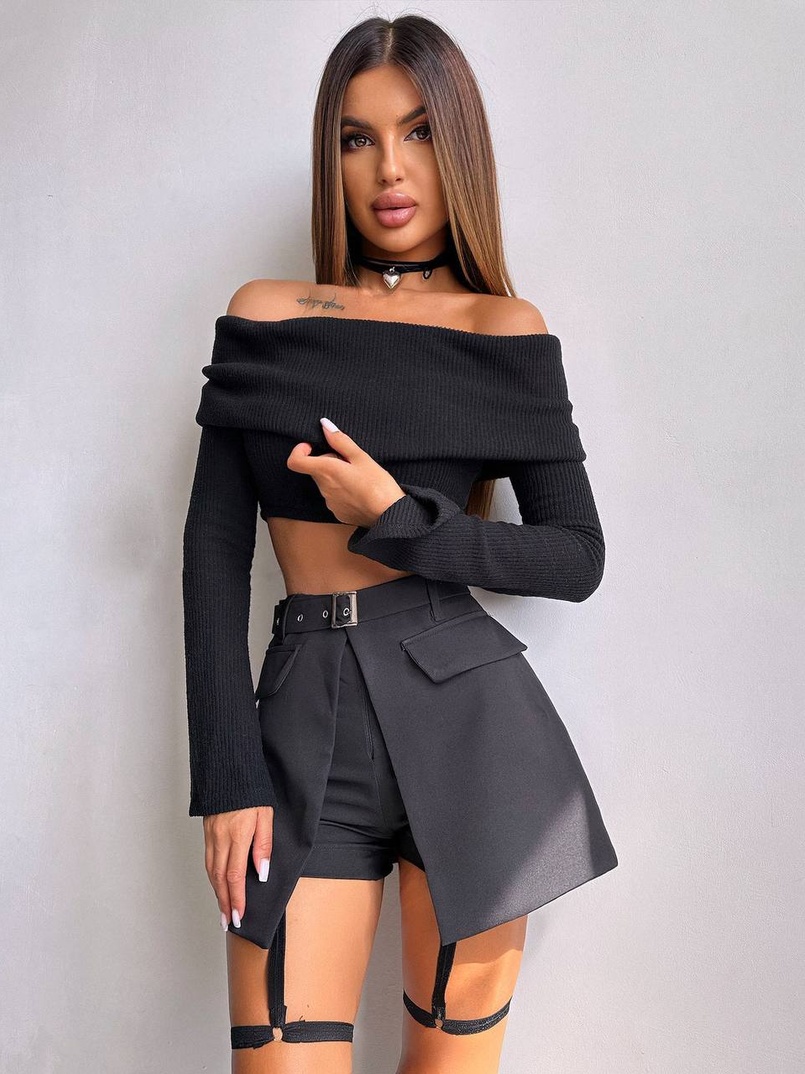 Комплект: топ + спідниця-шорти з портупеями Комплект: топ + спідниця-шорти з портупеями | PUSHKA SHOP