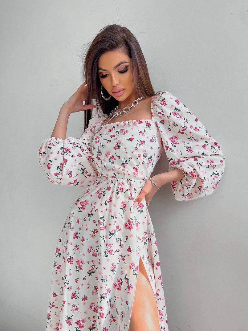 Цветочное платье-миди со шнуровкой на спинке и разрезом на ножке  | PUSHKA SHOP