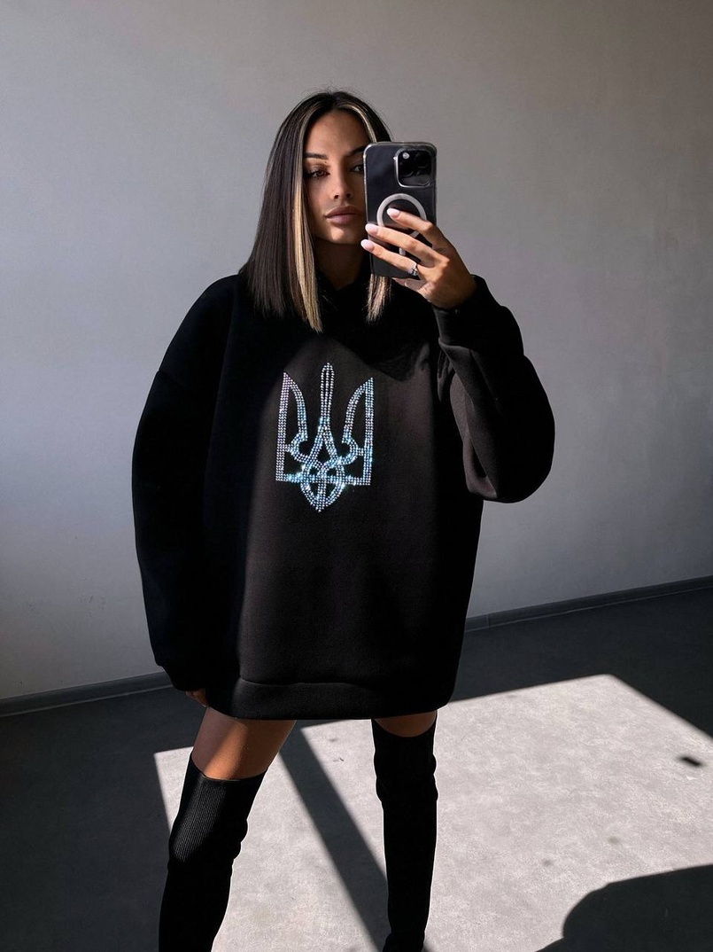 Патріотичне  худі over size із сяючими стразами | PUSHKA SHOP