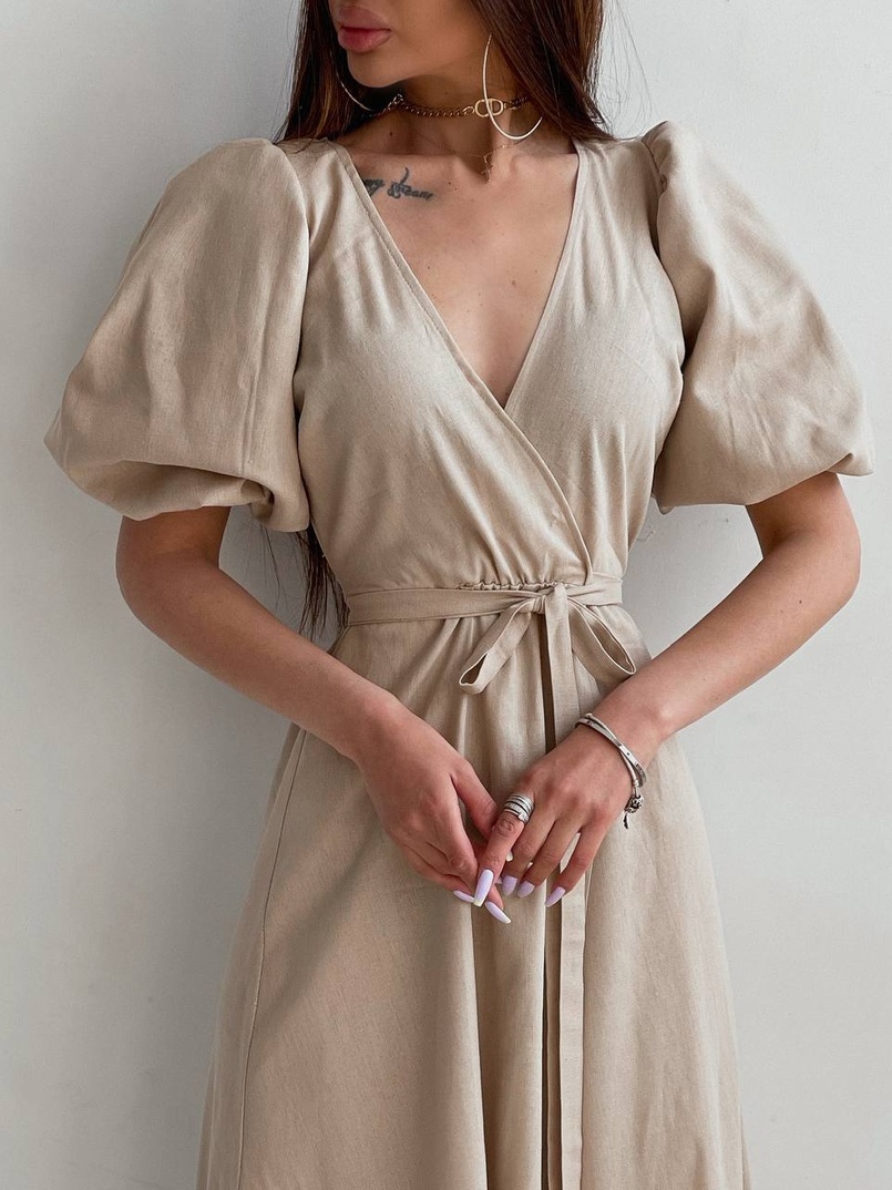 Льняное платье-миди с запахом и объемными рукавами  | PUSHKA SHOP