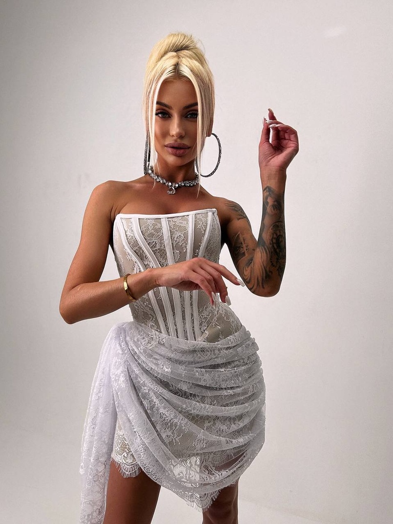 Мереживна сукня міні зі шлейфом   | PUSHKA SHOP