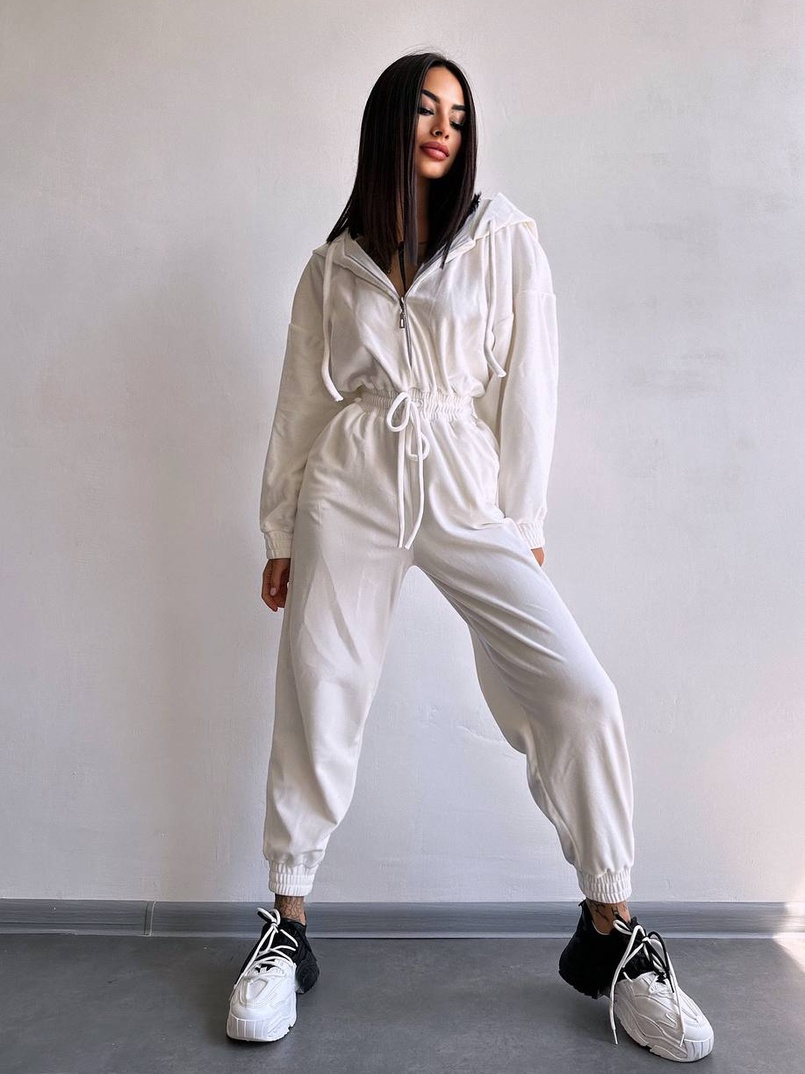 Велюровий комбінезон Велюровий комбінезон | PUSHKA SHOP