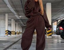 Теплий та мʼякий комплект: Обʼємний худі з капюшоном та штани з манжетами  Дуже приємний до тіла | PUSHKA SHOP