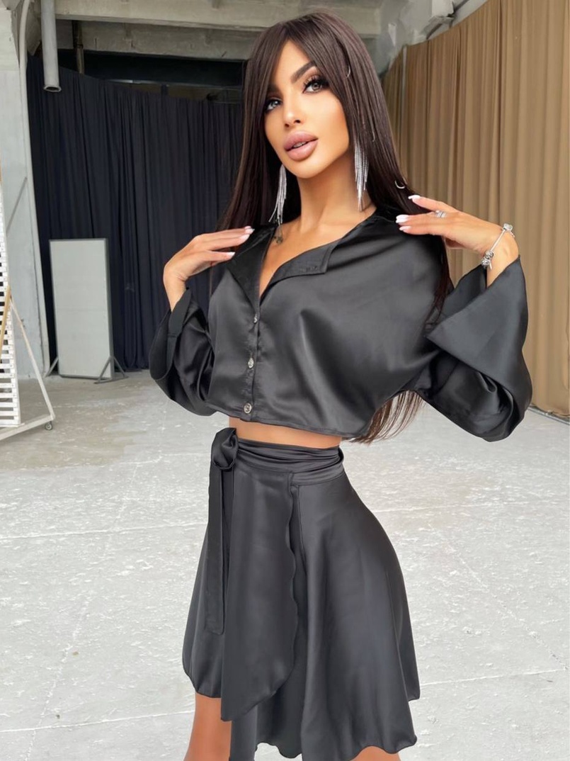 Шелковый комплект: укорочённая рубашка + юбка с запахом Шелковый комплект: укорочённая рубашка + юбка с запахом | PUSHKA SHOP