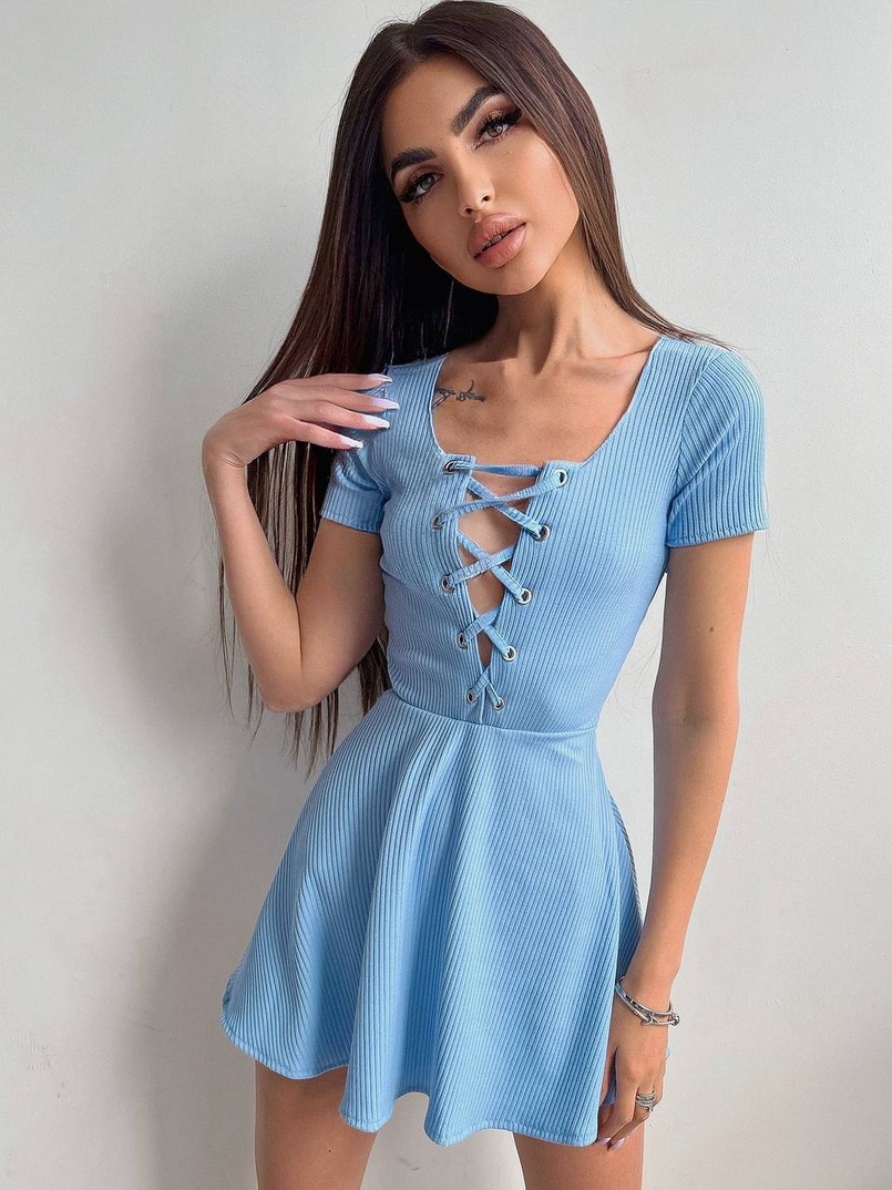 Трикотажное платье-мини со шнуровкой на груди  | PUSHKA SHOP