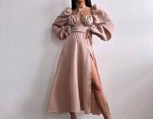 Муслінова сукня -міді з розрізом на ніжці Муслінова сукня -міді з розрізом на ніжці | PUSHKA SHOP