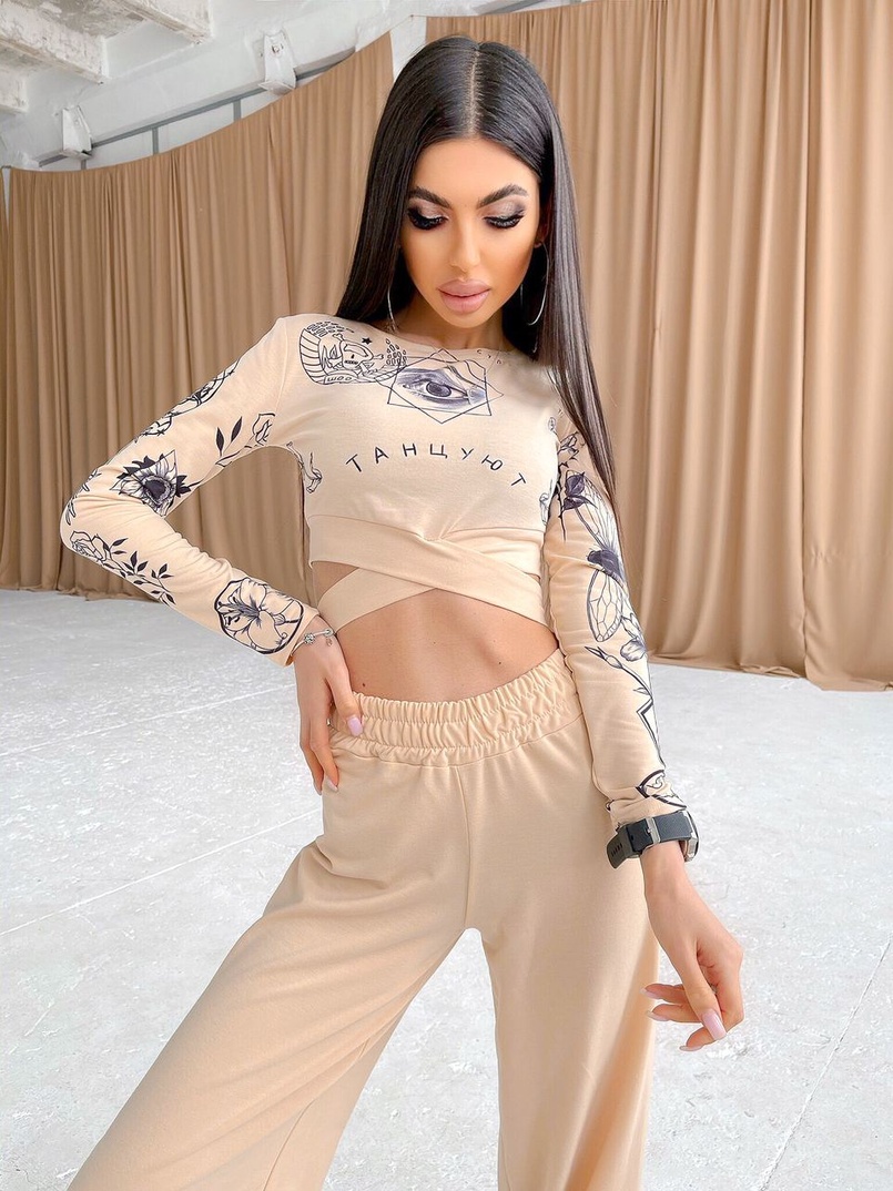 Трикотажный костюм с креативным принтом Трикотажный костюм с креативным принтом | PUSHKA SHOP