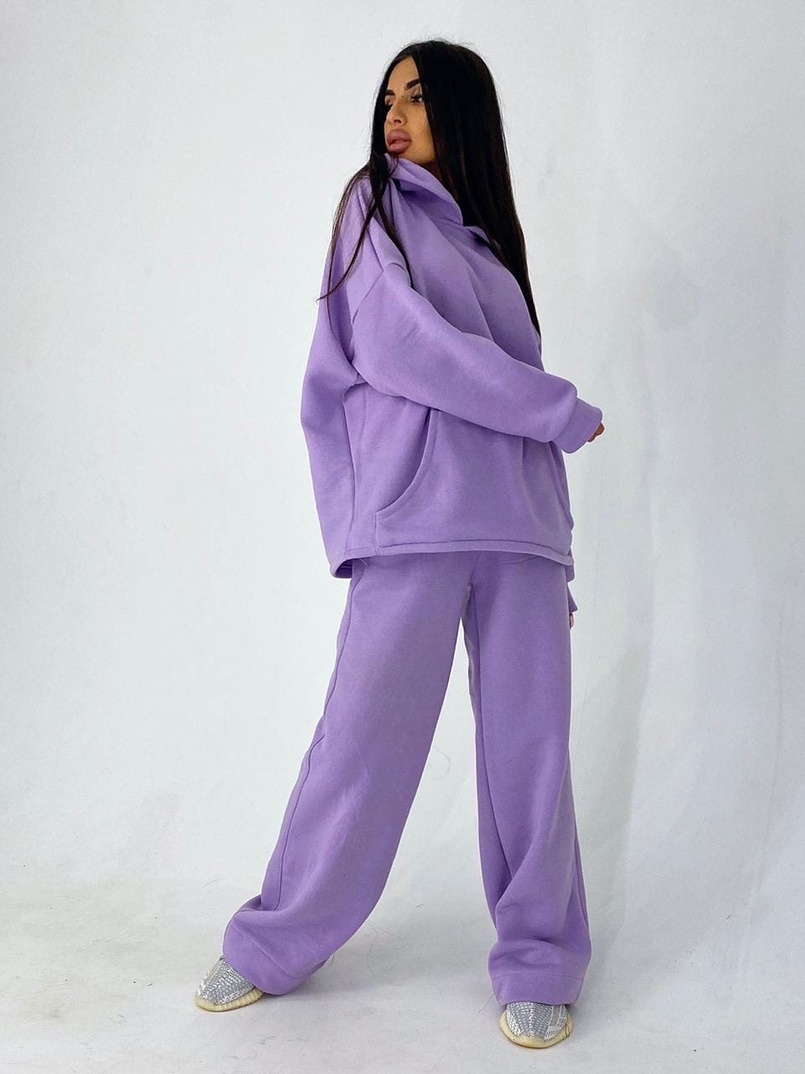 Сиреневый oversize костюм с худи и расклешенными брюками Сиреневый oversize костюм с худи и расклешенными брюками | PUSHKA SHOP