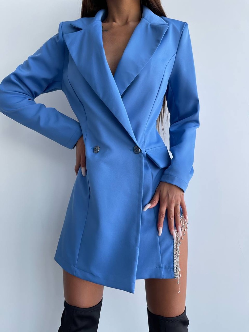 Приталена сукня-піджак, декорована бахромою зі страз Приталена сукня-піджак, декорована бахромою зі страз | PUSHKA SHOP