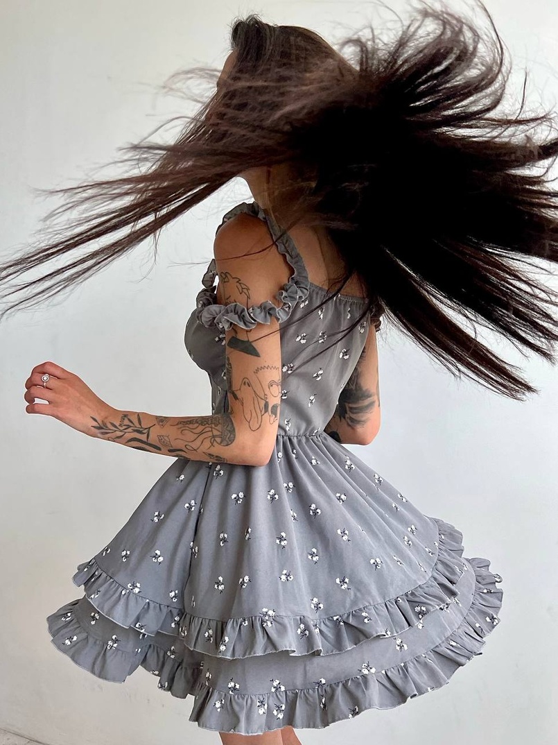 Платье с корсетным верхом и оборками на юбочке Платье с корсетным верхом и оборками на юбочке | PUSHKA SHOP