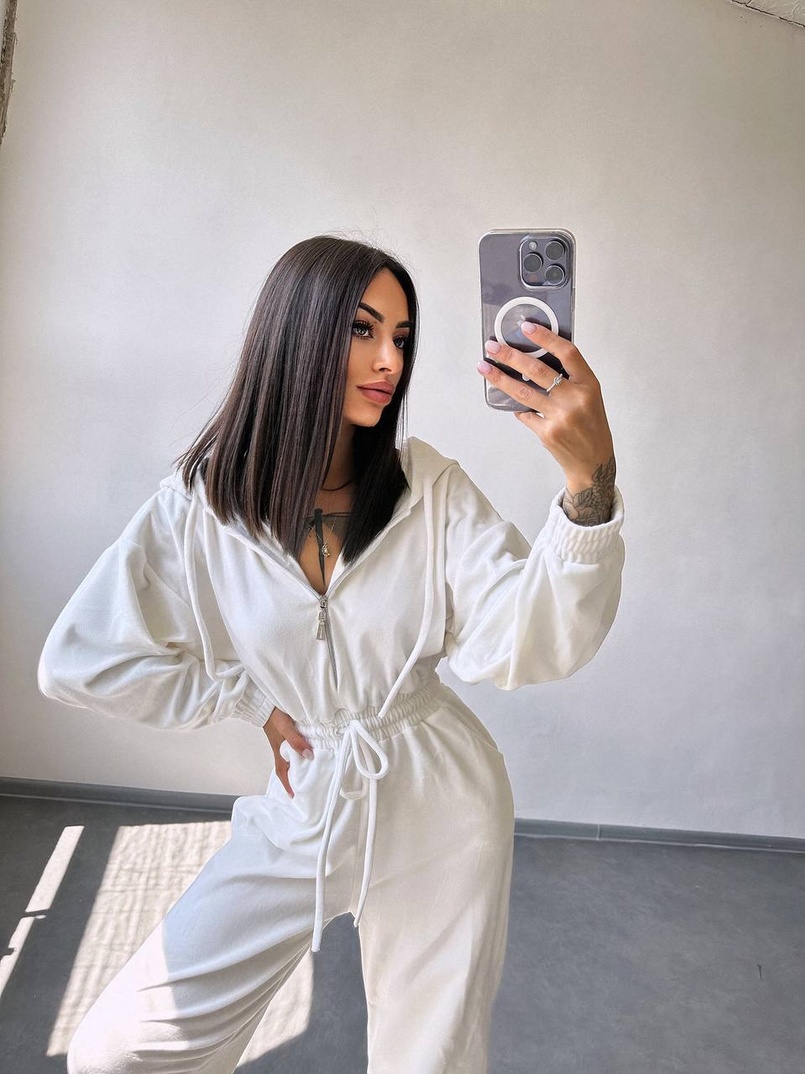 Велюровий комбінезон Велюровий комбінезон | PUSHKA SHOP