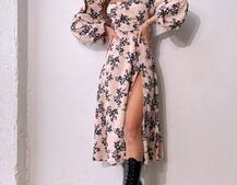 Квіткова сукня-міді зі шнурівкою на спинці та розрізом на ніжці Квіткова сукня-міді зі шнурівкою на спинці та розрізом на ніжці | PUSHKA SHOP