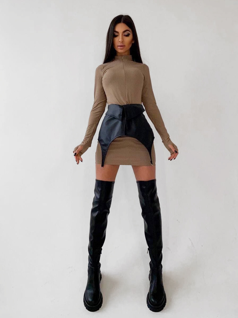 Трикотажное платье гольф с мини юбкой-корсетом из эко-кожи | PUSHKA SHOP