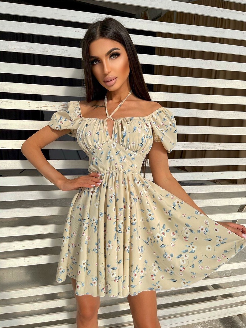 Летнее цветочное платье с завязками на груди Летнее цветочное платье с завязками на груди | PUSHKA SHOP