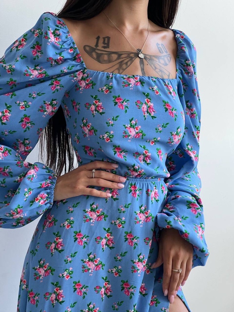 Платье миди со шнуровкой на спинке Платье миди со шнуровкой на спинке | PUSHKA SHOP