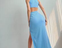 Комплект: топ с чашечками с эффектом push up + юбка миди с разрезом Комплект: топ с чашечками с эффектом push up + юбка миди с разрезом | PUSHKA SHOP