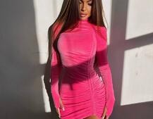 Оксамитова сукня із зав'язкою на ніжку з трояндою Оксамитова сукня із зав'язкою на ніжку з трояндою | PUSHKA SHOP