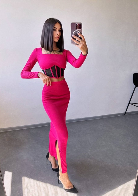 Трикотажний комплект: топ з елементами корсету та спідниця з розрізами  | PUSHKA SHOP