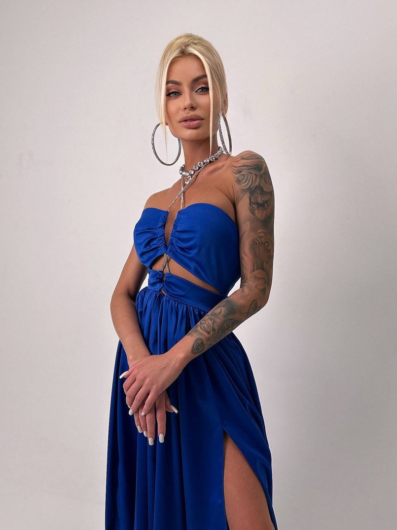 Атласна сукня максі із шнуром зі стразами Атласна сукня максі із шнуром зі стразами | PUSHKA SHOP