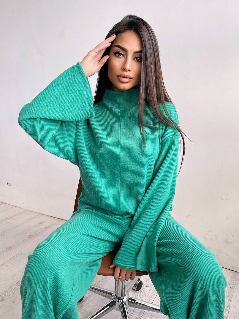 Повсякденний костюм із теплого трикотажу-рубчика | PUSHKA SHOP