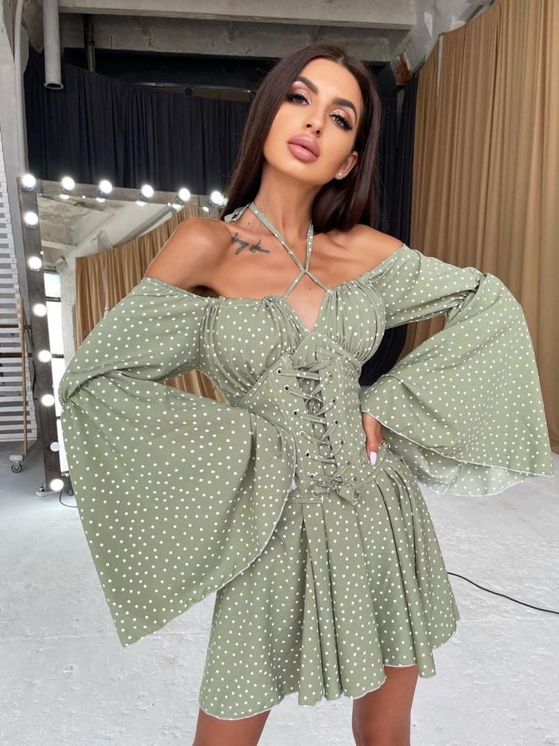 Платье в горошек с расклешенными рукавами и корсетом Платье в горошек с расклешенными рукавами и корсетом | PUSHKA SHOP