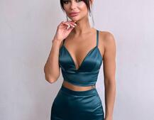 Комплект: топ з філіжанками + спідниця декорована бахромою зі страз Комплект: топ з філіжанками + спідниця декорована бахромою зі страз | PUSHKA SHOP