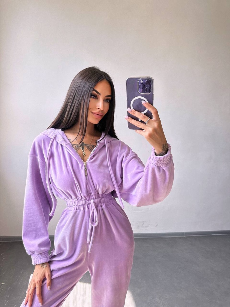 Велюровий комбінезон Велюровий комбінезон | PUSHKA SHOP