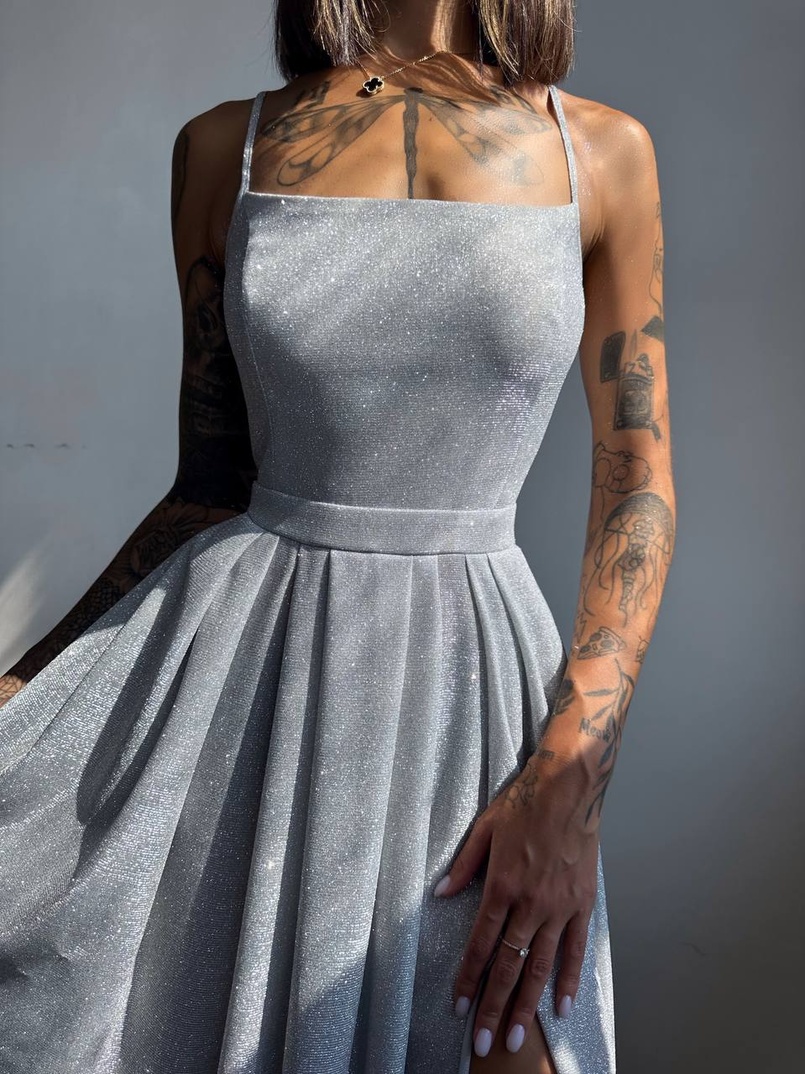 Сяюча сукня максі  зі шнурівкою на спинці | PUSHKA SHOP