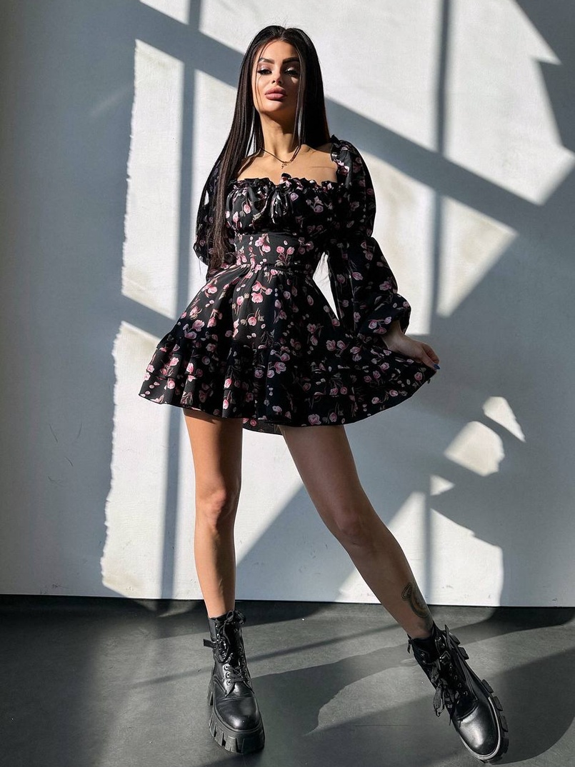 Квіткова сукня з воланами та шнуровкою по спинці Квіткова сукня з воланами та шнуровкою по спинці | PUSHKA SHOP