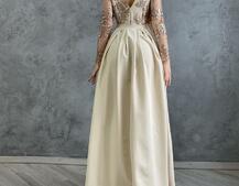 Платье макси с блестящим верхом и разрезом на юбке  | PUSHKA SHOP