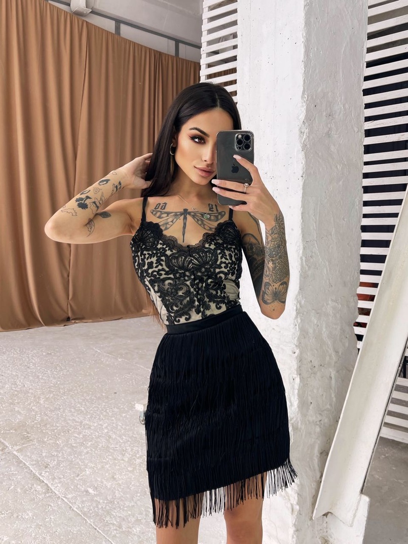 Платье с кружевным верхом и бахромой  | PUSHKA SHOP