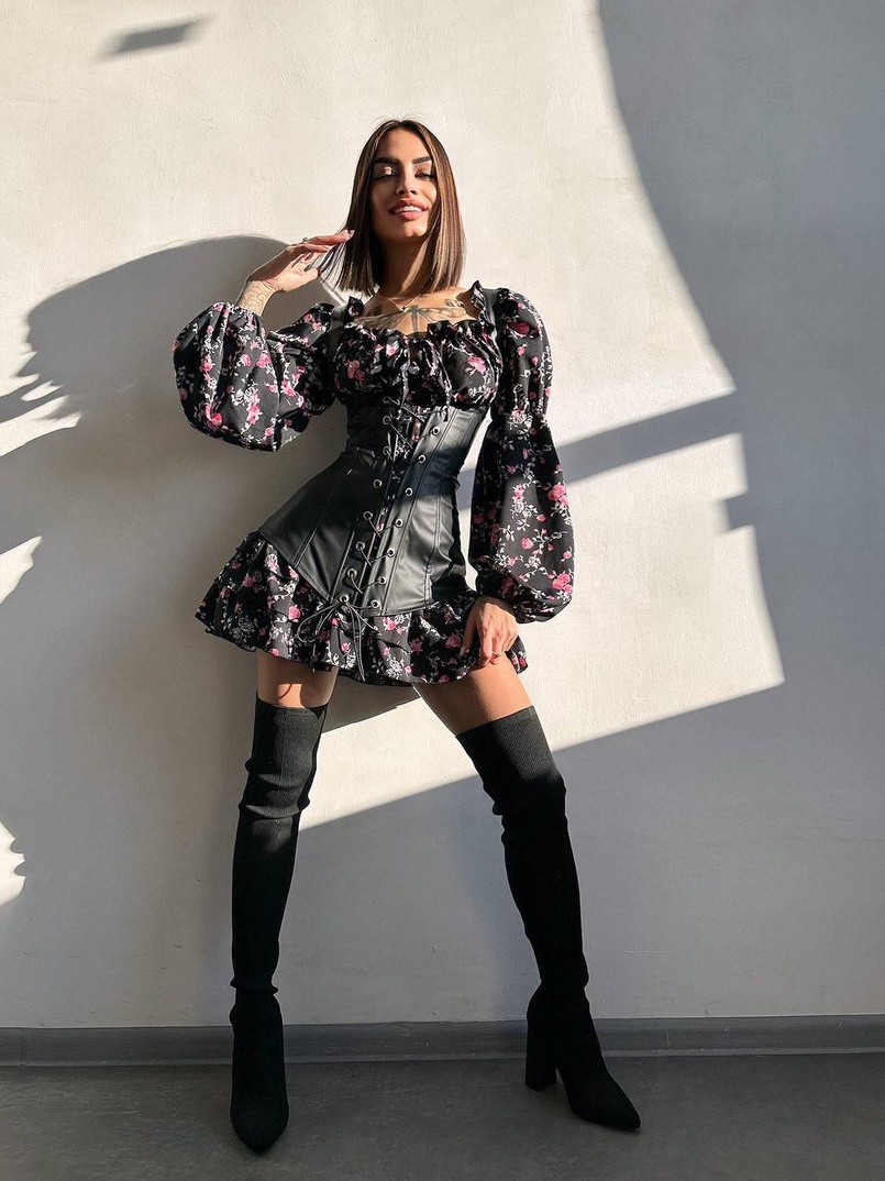 Комплект: сукня з квітковим принтом + корсет з еко-шкіри Комплект: сукня з квітковим принтом + корсет з еко-шкіри | PUSHKA SHOP