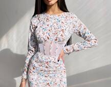 Приталенное платье-миди с корсетной вставкой на талии  Приталенное платье-миди с корсетной вставкой на талии  | PUSHKA SHOP