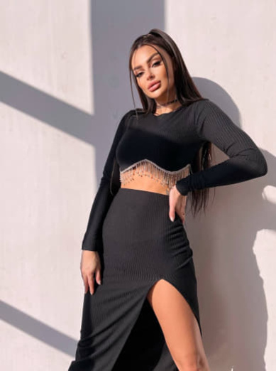 Комплект: спідниця з розрізом + топ, декорований бахромой зі страз Комплект: спідниця з розрізом + топ, декорований бахромой зі страз | PUSHKA SHOP