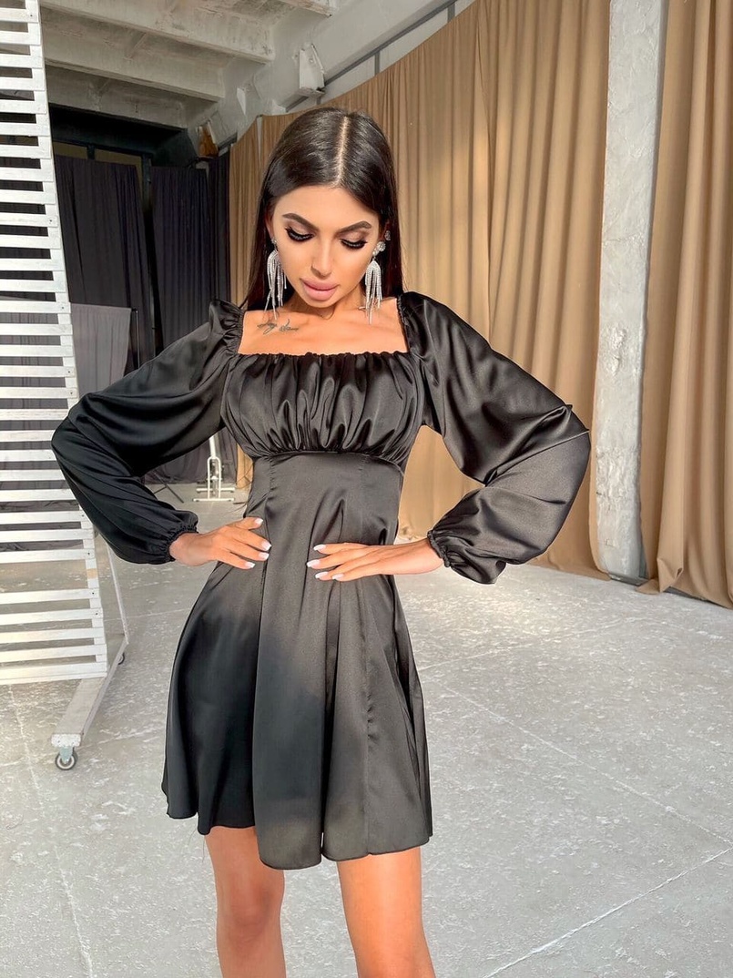 Шелковое приталенное платье со сборкой на груди  | PUSHKA SHOP