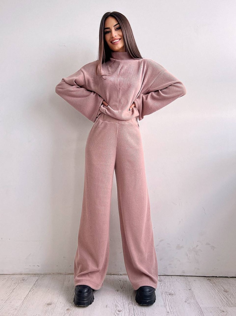 Повсякденний костюм із теплого трикотажу-рубчика | PUSHKA SHOP