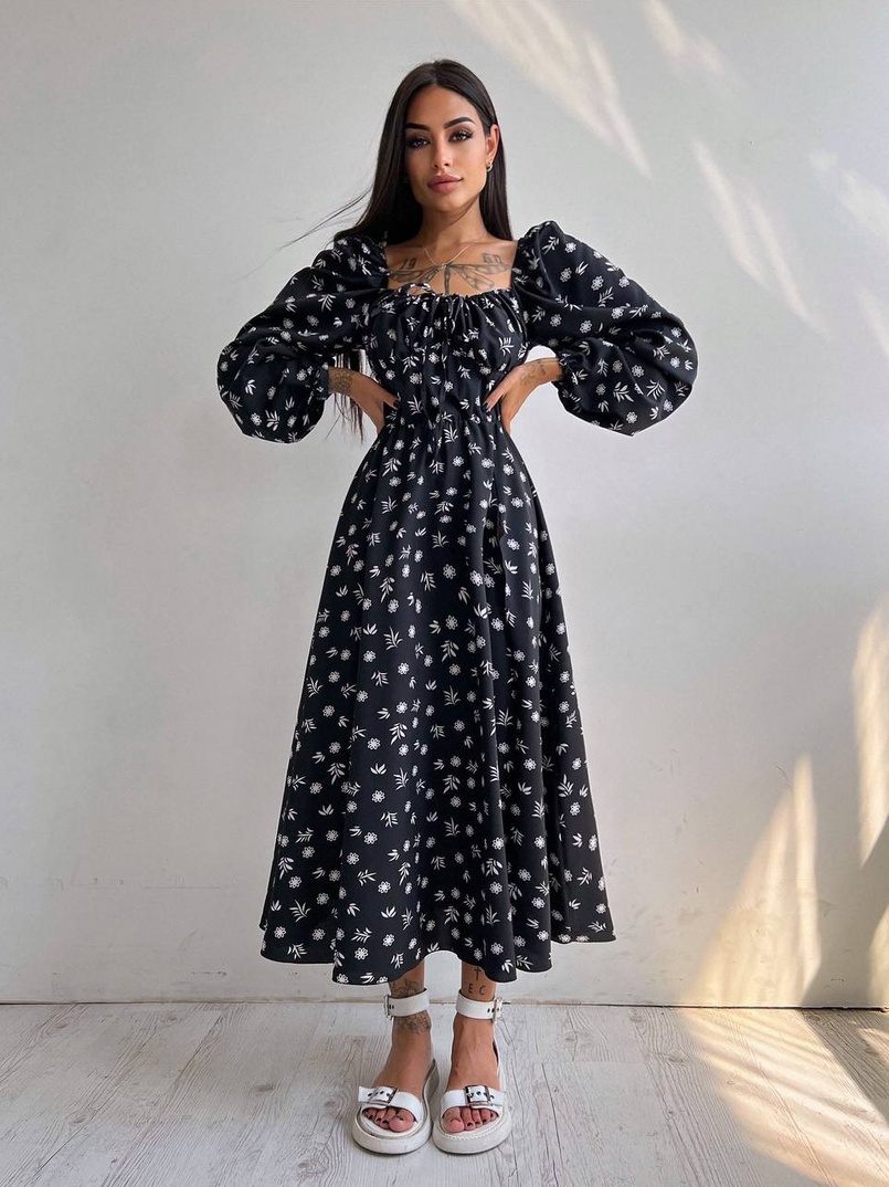 Сукня міді з розрізом на спідниці Сукня міді з розрізом на спідниці | PUSHKA SHOP