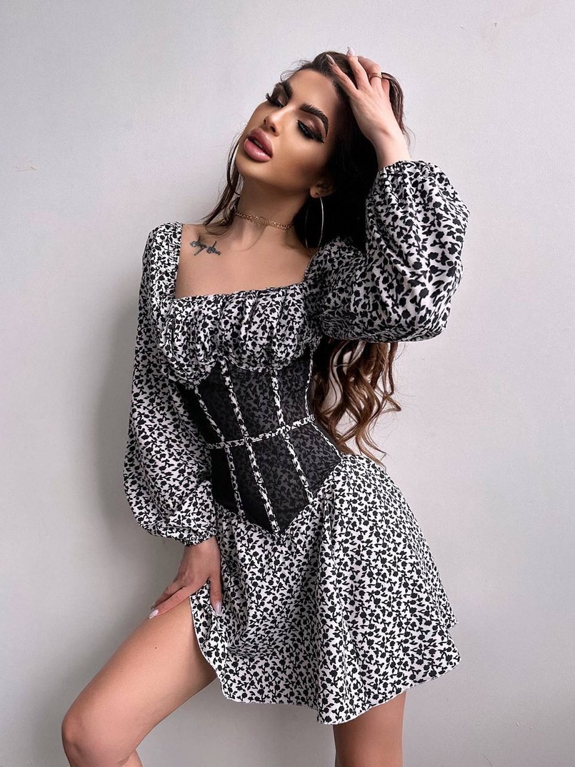 Сукня міні в квітковий принт + прозорий корсет Сукня міні в квітковий принт + прозорий корсет | PUSHKA SHOP