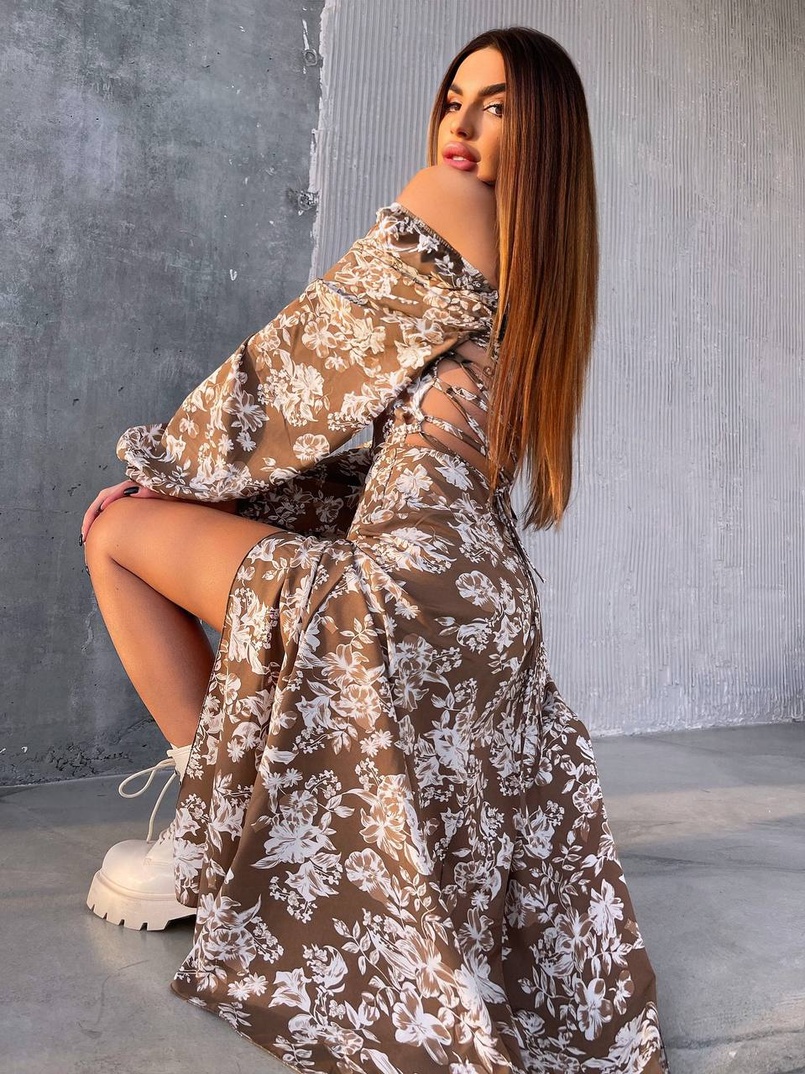 Улюблена сукня-міді зі шнурівкою на спинці та розрізом на ніжці | PUSHKA SHOP