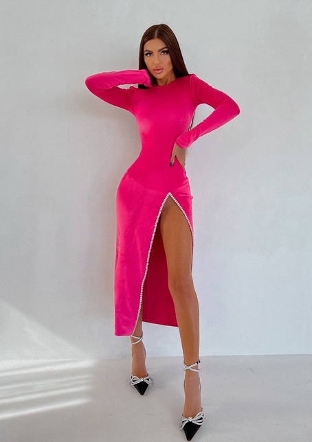 Оксамитова сукня з розрізом, декорована стразами. Прикраса пришита! | PUSHKA SHOP