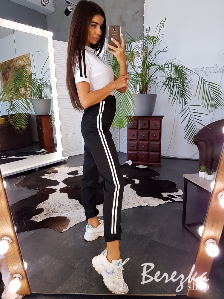 Черные штаны с лампасами Черные штаны с лампасами | PUSHKA SHOP