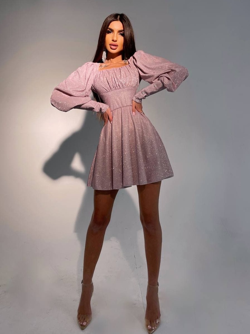 Блестящее платье с объемными рукавами Блестящее платье с объемными рукавами | PUSHKA SHOP