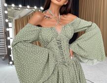 Платье в горошек с расклешенными рукавами и корсетом Платье в горошек с расклешенными рукавами и корсетом | PUSHKA SHOP