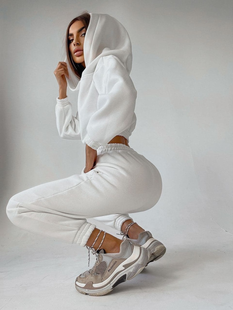 Тёплый базовый костюм на флисе с объемными капюшоном Тёплый базовый костюм на флисе с объемными капюшоном | PUSHKA SHOP