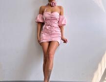 Сукня - міні з драпіруванням та трояндою-чокером Сукня - міні з драпіруванням та трояндою-чокером | PUSHKA SHOP